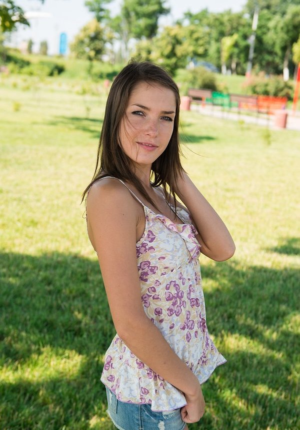 Ирина, 20 лет, 0 размер груди